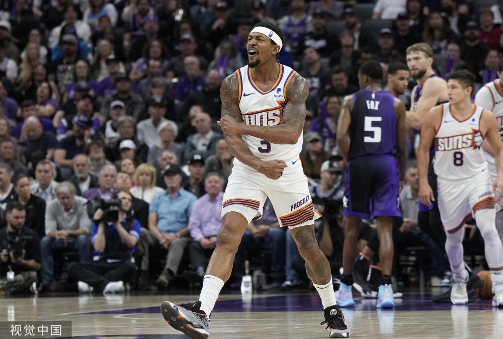 队中有何影 队中有何影